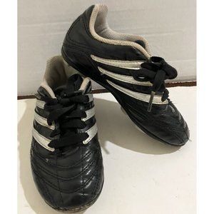 Adidas Boys Kids Size 11 Black White  Cleats sneaker shoes SPG 753001
